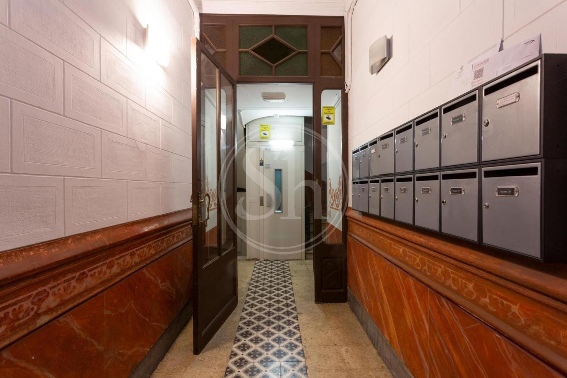 Hermoso Cerca De Plaza Universitat Apartament Barcelona